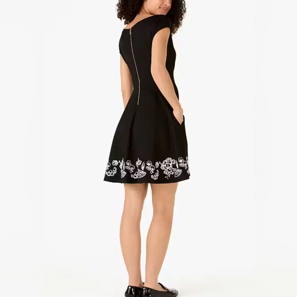 Kate Spade Embroidered Fiorella Dress Elegant Black Dress White Floral Design- S
